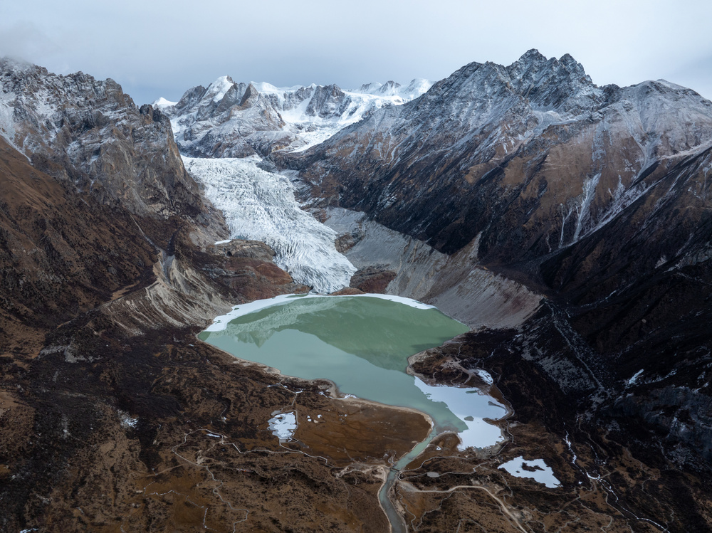 壮丽雪山