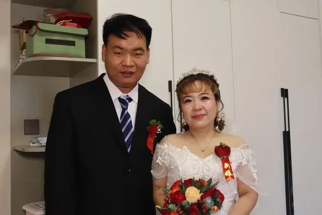 闪婚新闻配图1