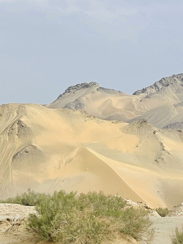 戈壁沙山路况